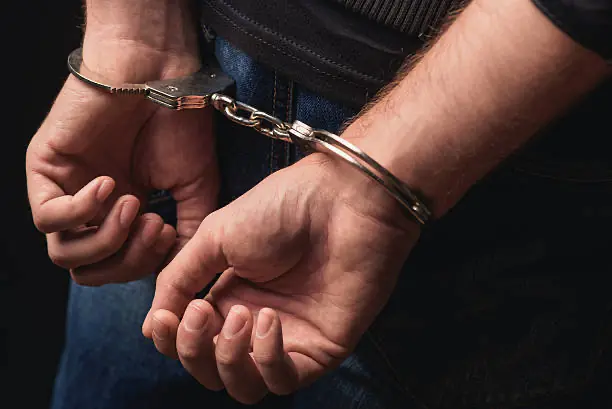 Defensa penal urgente por quebrantamiento de condena o medida en Valencia